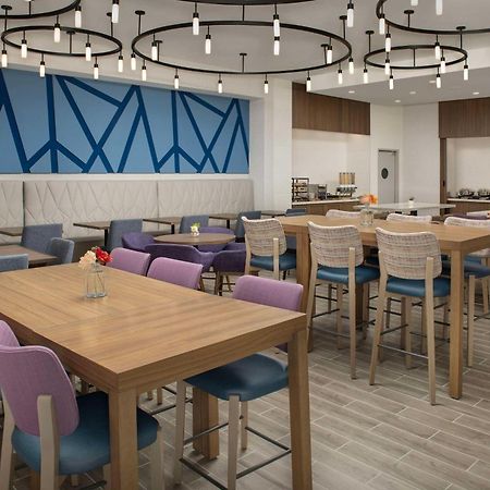 Hilton Garden Inn Pensacola Downtown מראה חיצוני תמונה