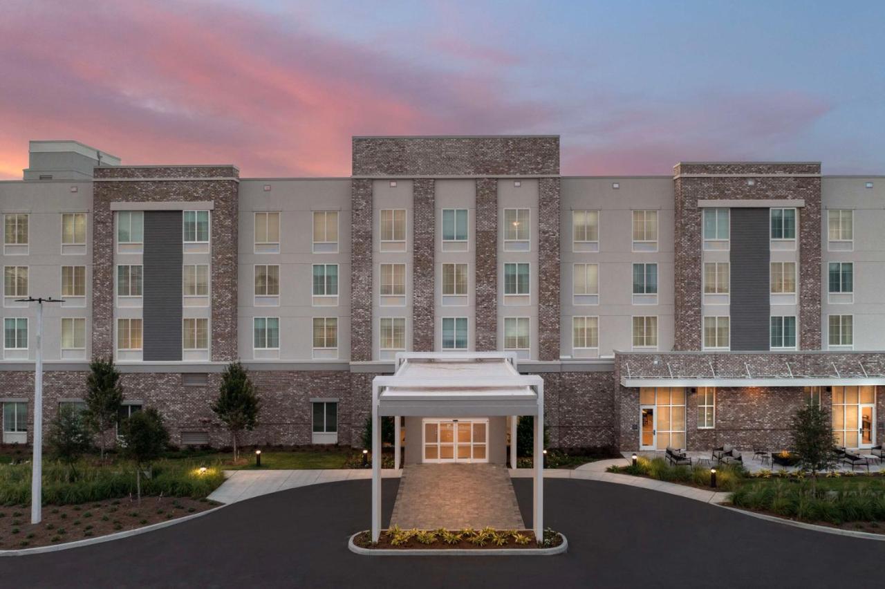 Hilton Garden Inn Pensacola Downtown מראה חיצוני תמונה