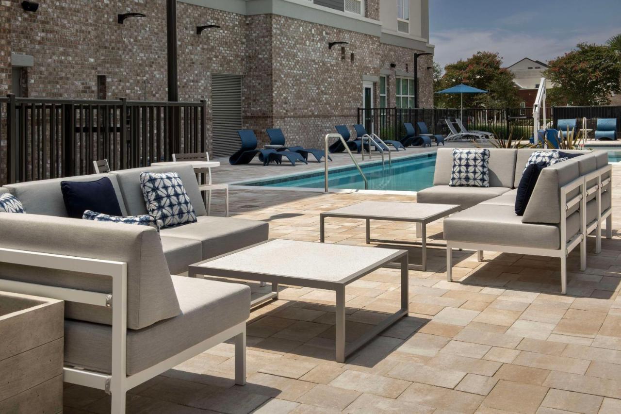 Hilton Garden Inn Pensacola Downtown מראה חיצוני תמונה