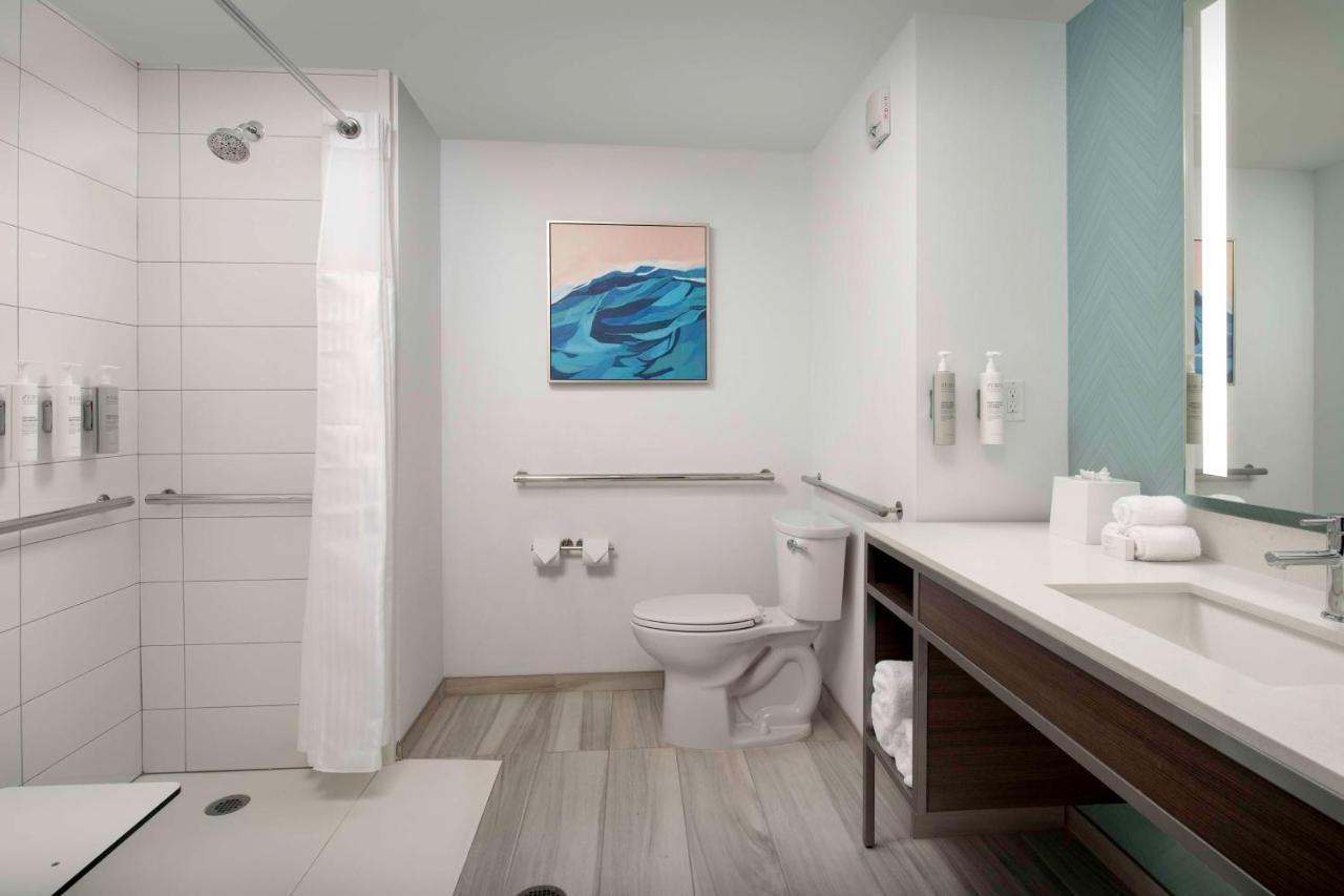 Hilton Garden Inn Pensacola Downtown מראה חיצוני תמונה